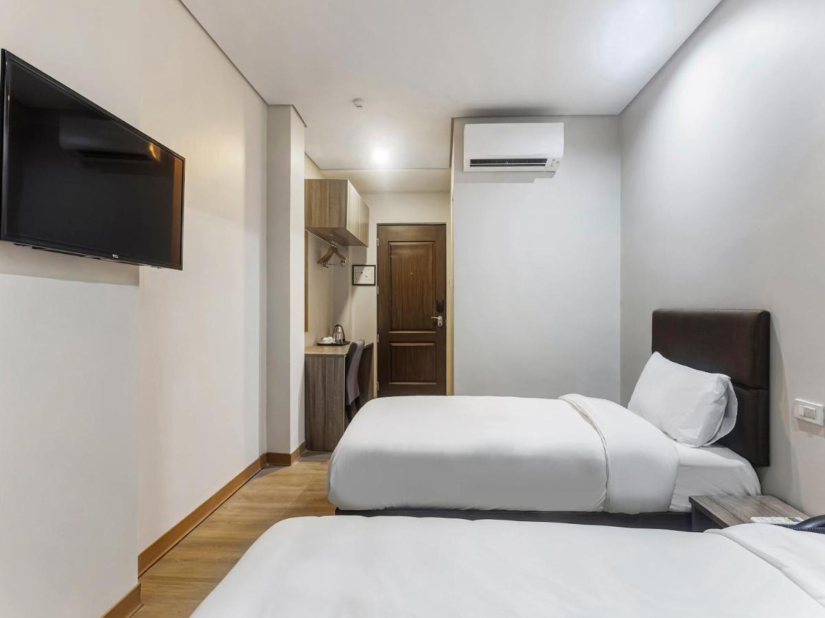 Airo Hotel Manila Exterior photo