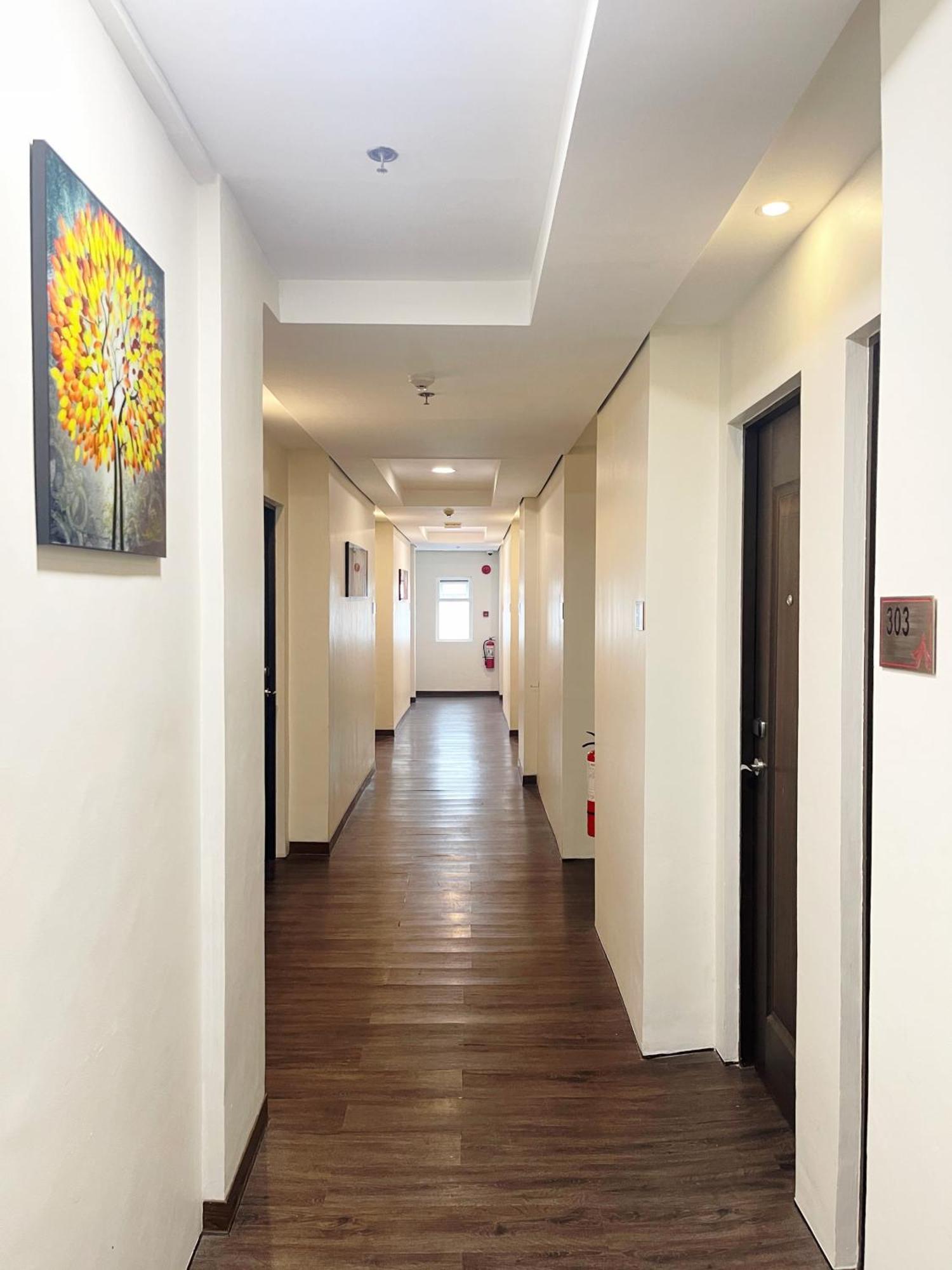 Airo Hotel Manila Exterior photo