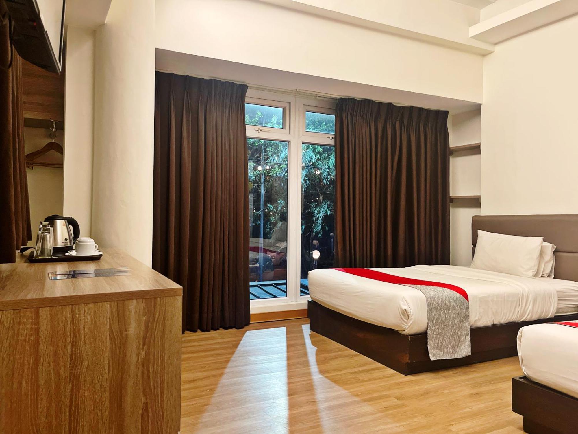 Airo Hotel Manila Exterior photo