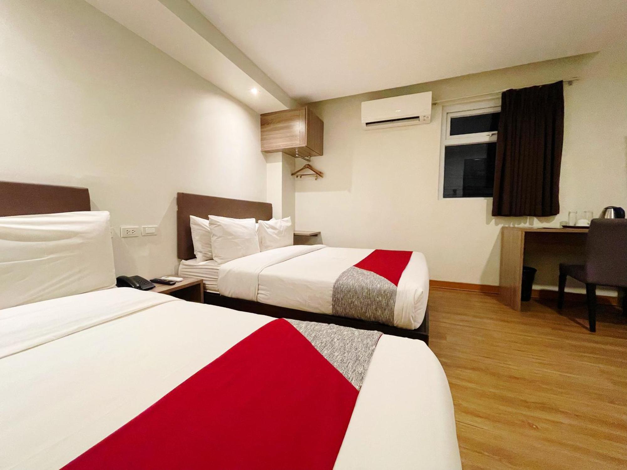 Airo Hotel Manila Exterior photo