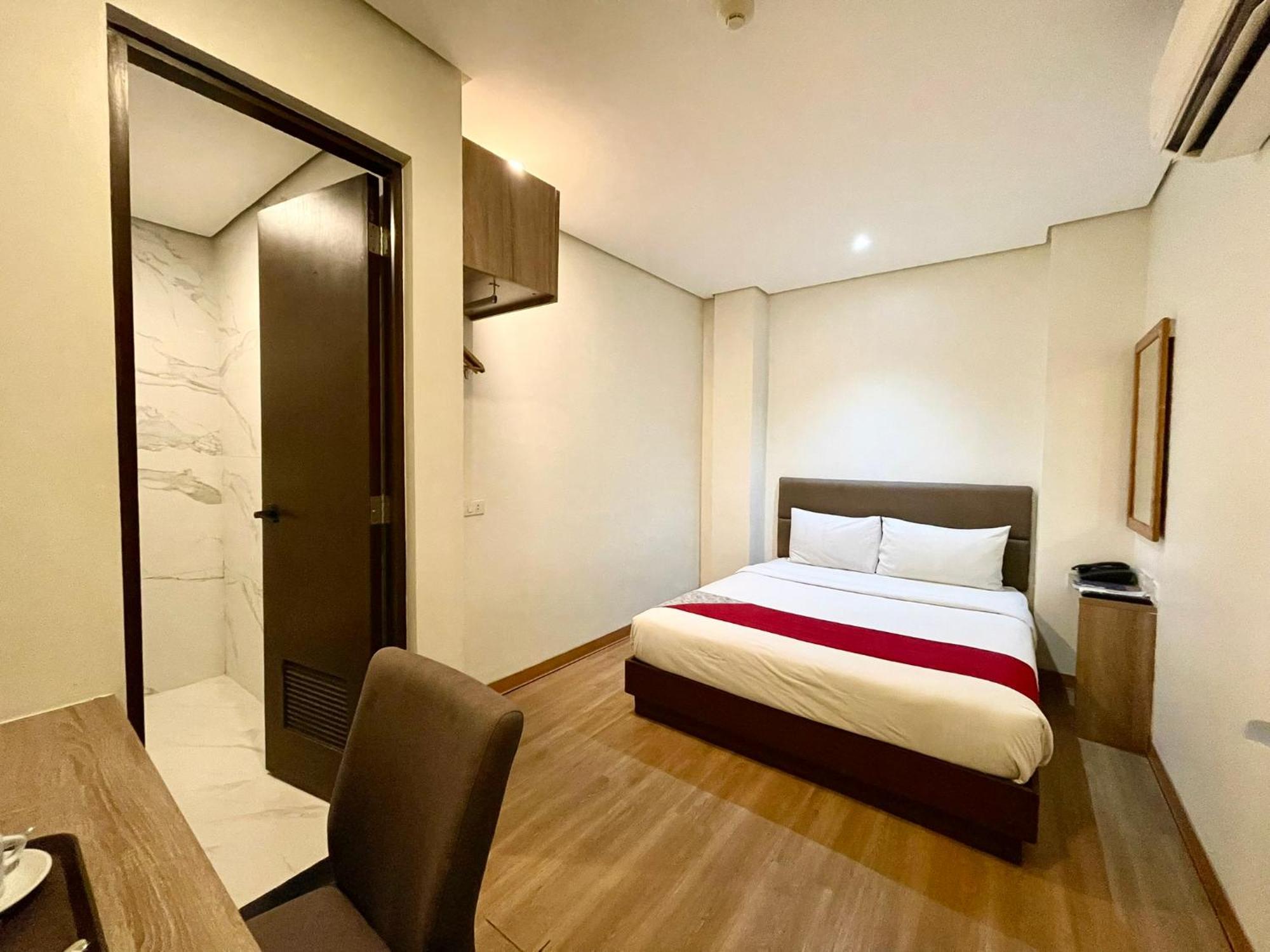 Airo Hotel Manila Exterior photo